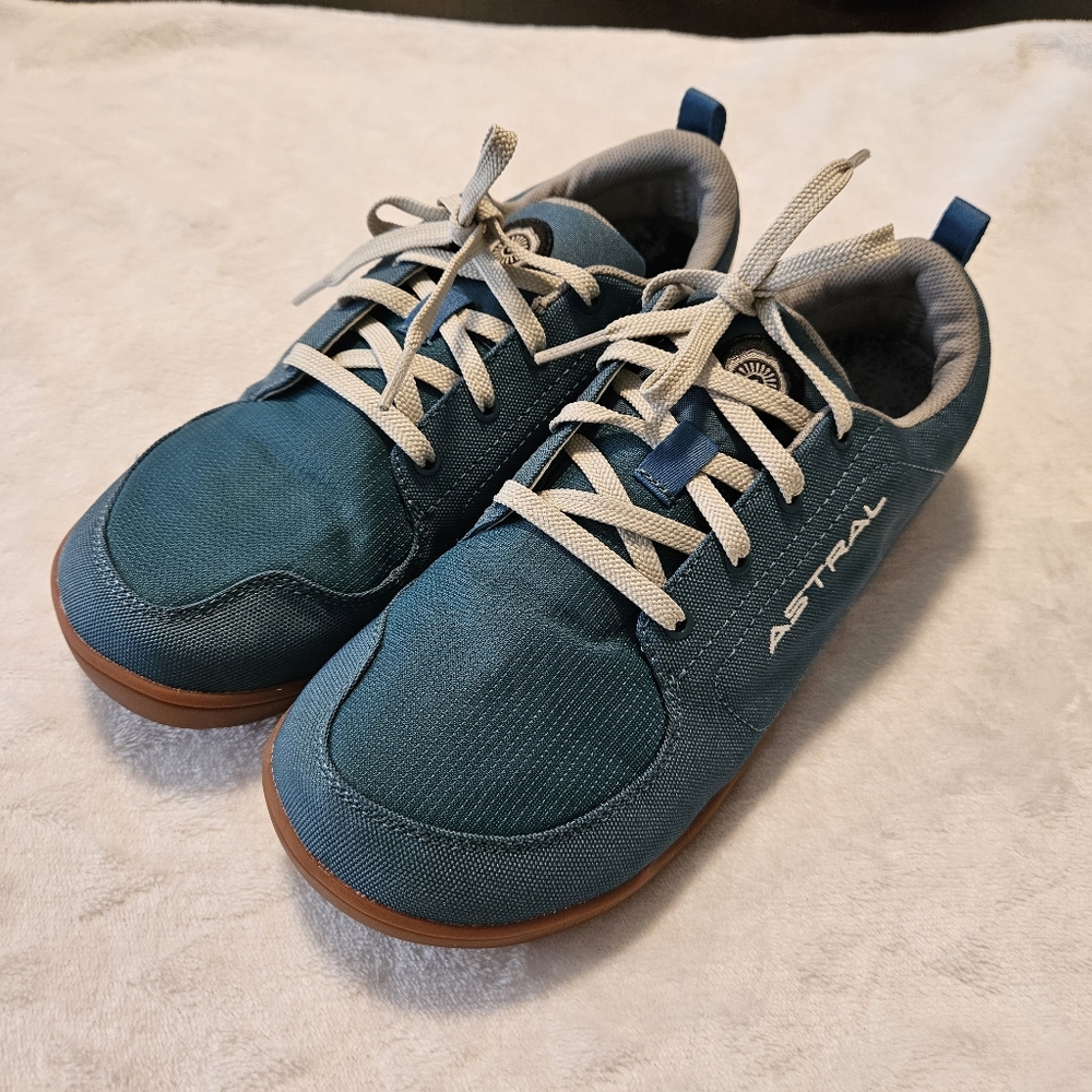 Astral Loyak All Weather Shoes Unisex W8 M7 Pacific Teal
